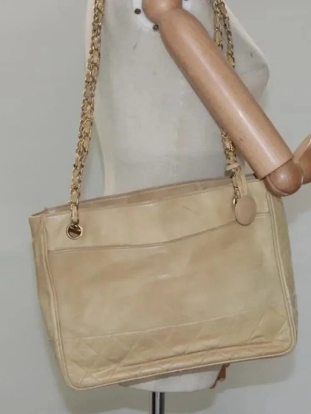 CHANEL Matelasse Chain Shoulder Bag Lamb Skin Beige CC Auth bs22414